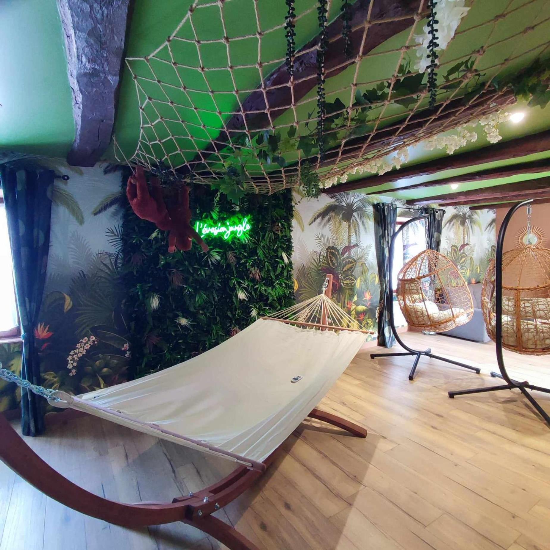 L'Evasion Jungle Apartment Saint-Pierre-de-Plesguen Ngoại thất bức ảnh