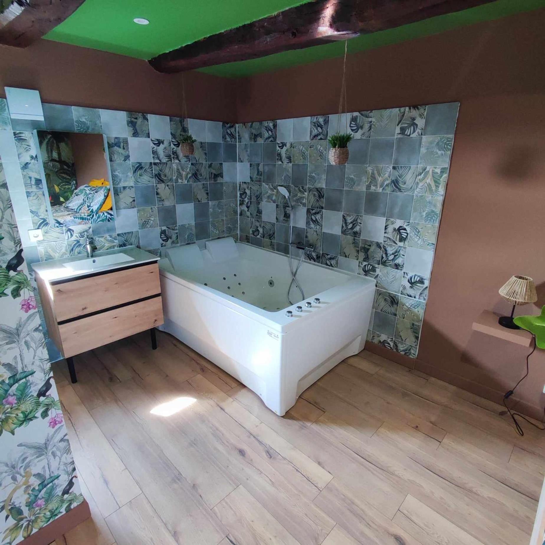 L'Evasion Jungle Apartment Saint-Pierre-de-Plesguen Ngoại thất bức ảnh